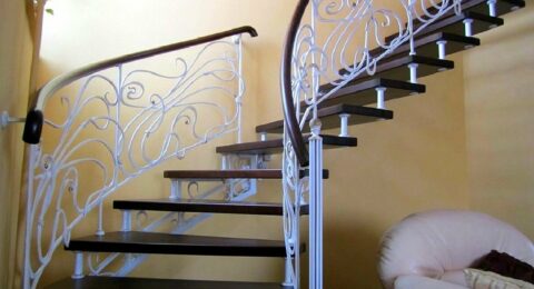 Кованые, металлические лестницы